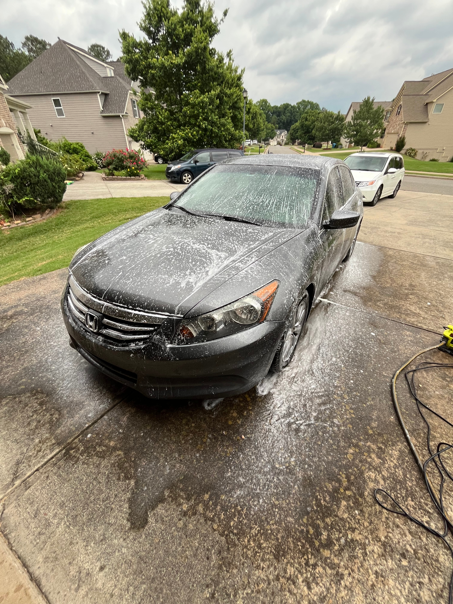 Detailer at work